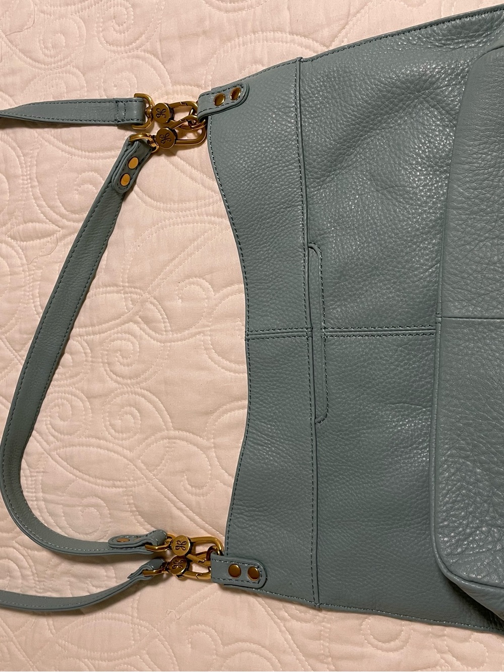 HOBO Pier crossbody - Picture 2 of 6